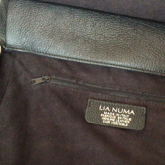 Lia Numa Black leather shoulder/Crossbody Satchel - Picture 7 of 12